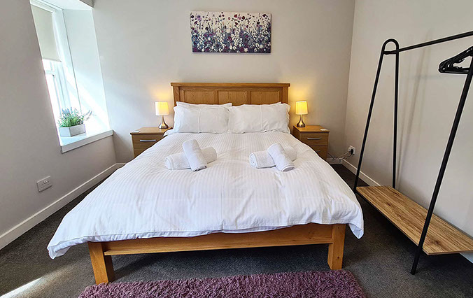 Rooms on the High Street offer spacious Double Room Accommodation in Portree with private bathrooms