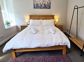 Rooms on the High Street offer spacious Double Room Accommodation in Portree with private bathrooms