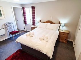 Spacious Double room accommodation in Portree at Rooms on the High Street